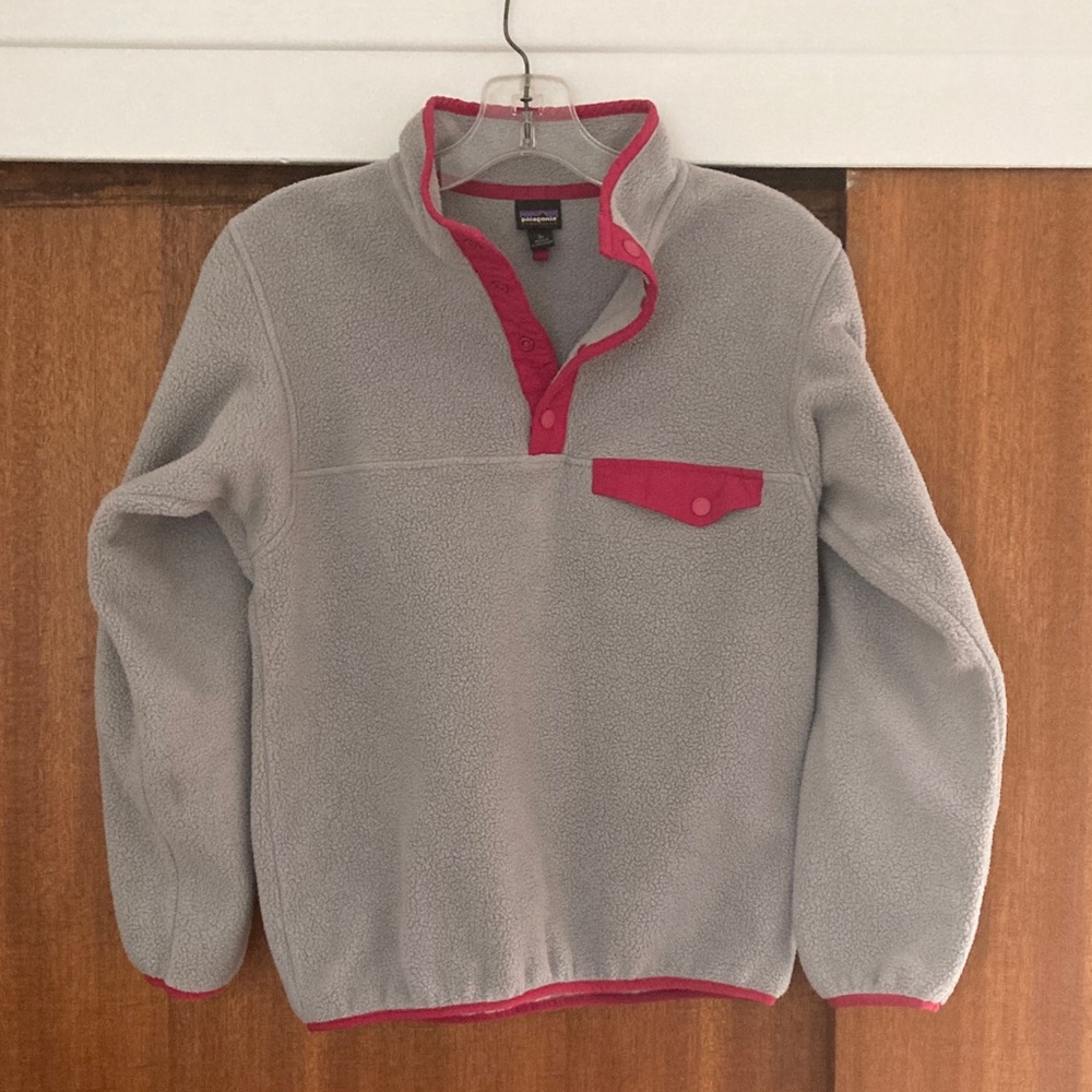 Patagonia Synchilla Gray Fleece Quarter Snap with Pink Trim